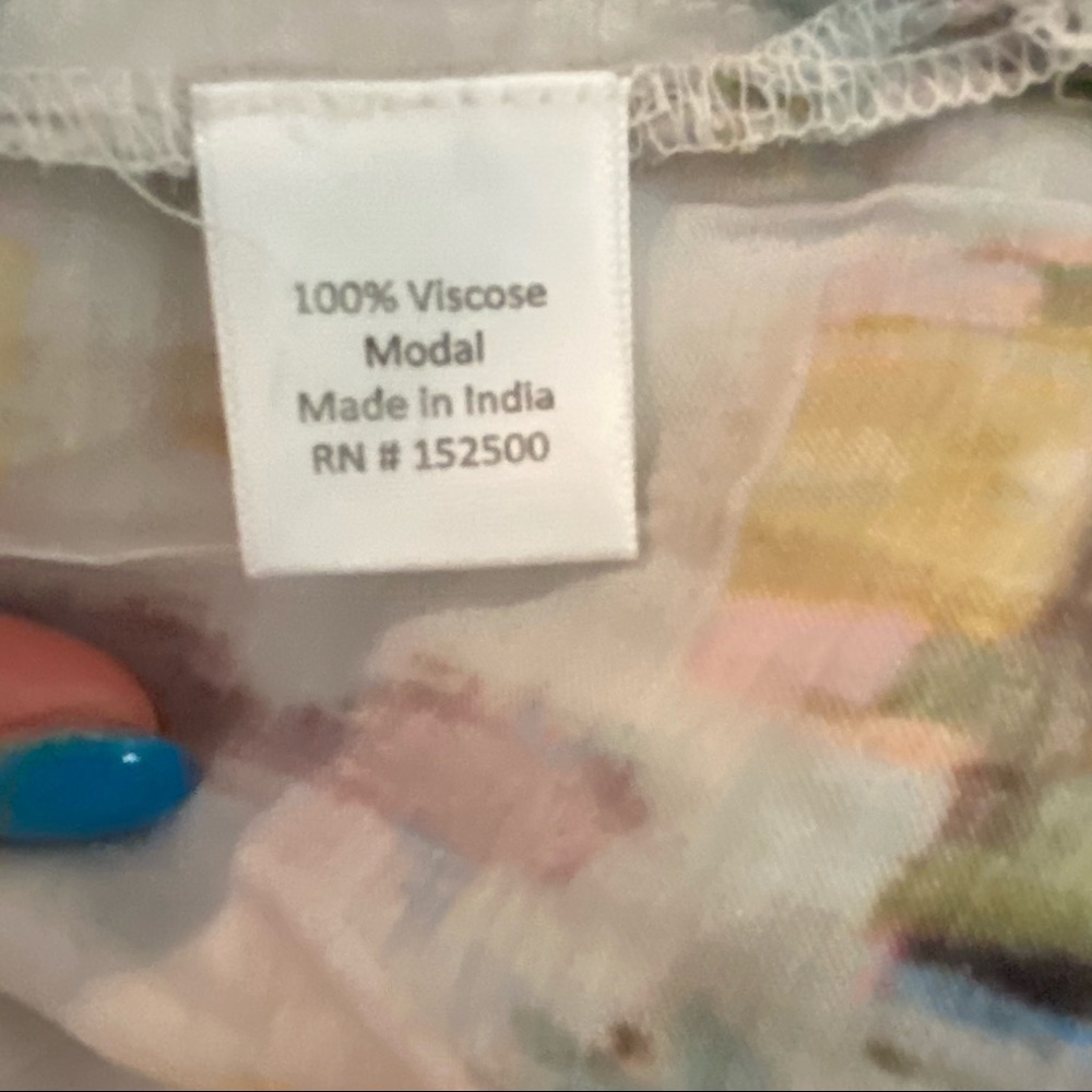 Multicolor Geometric Pattern Tunic Top - Picture 8 of 9